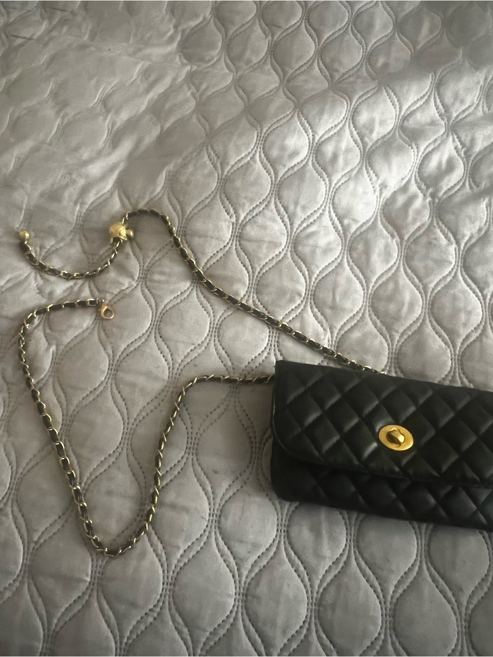 NWOT Black Quilted Chain Belt Bag